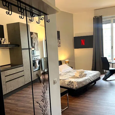 Apartment Milanoflats - New Beautiful Fully Equipped With A View Of Piazza San Camillo - 5 Minutes From Station, M2, M3, Airport Shuttle *