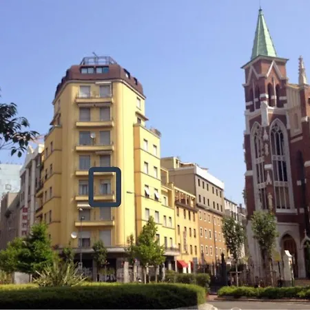Milanoflats - New Beautiful Fully Equipped With A View Of Piazza San Camillo - 5 Minutes From Station, M2, M3, Airport Shuttle